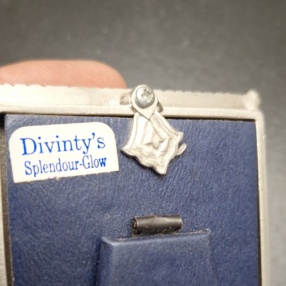 VTG Seagull Pewter Heart Photo Frame | Divinity’s Splendour-Glow Made in Canada - Picture 6 of 10